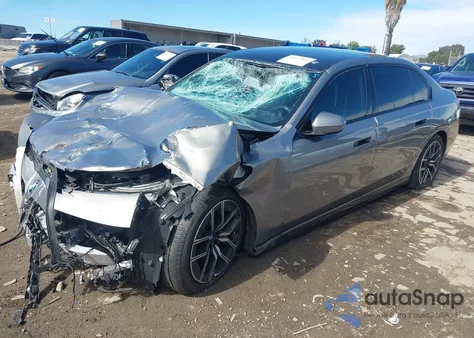 2024 BMW I7 xDrive60 from USA, damaged, VIN WBY53EJ0XRCP46331